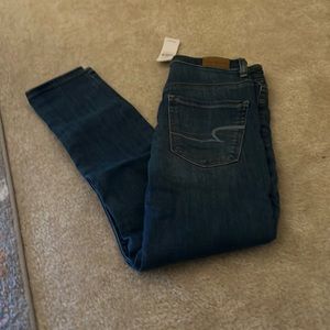 American Eagle High Rise Jegging. Size 6.